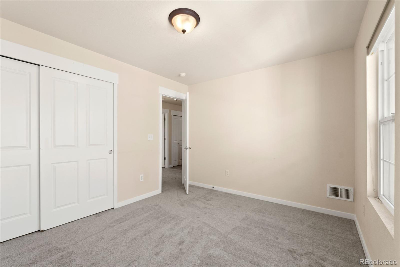 3776 Red Deer Trail