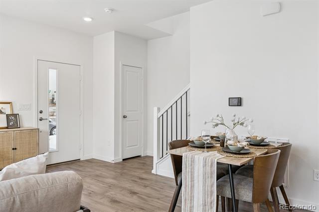 1438 Sun Way