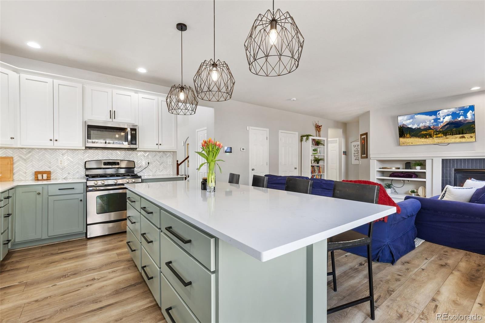 645 Short Court