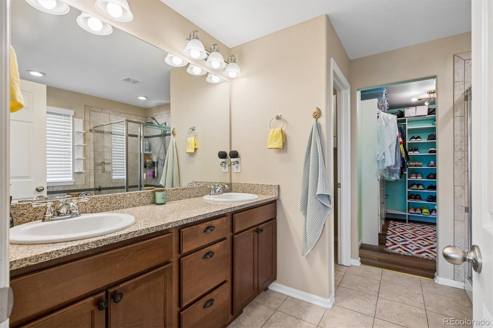 5072 S Netherland Way