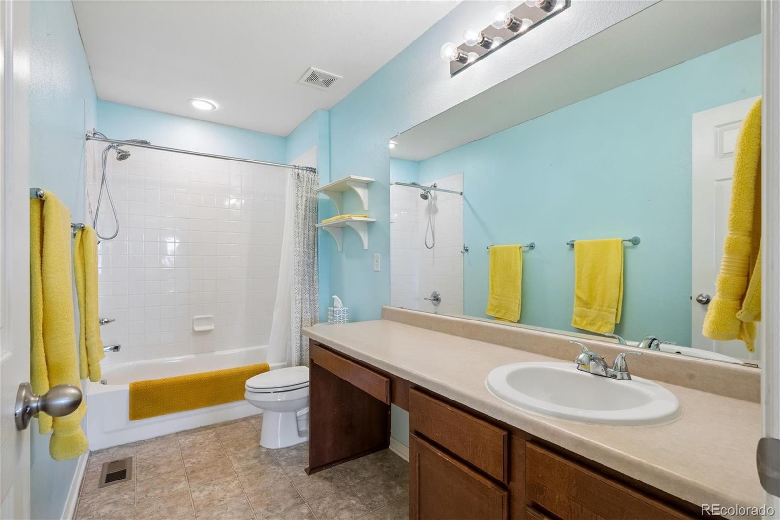 5072 S Netherland Way