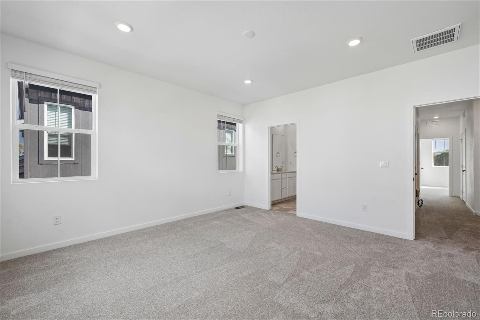 1426 Sun Way