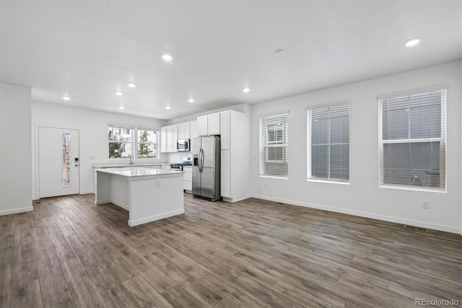 1426 Sun Way