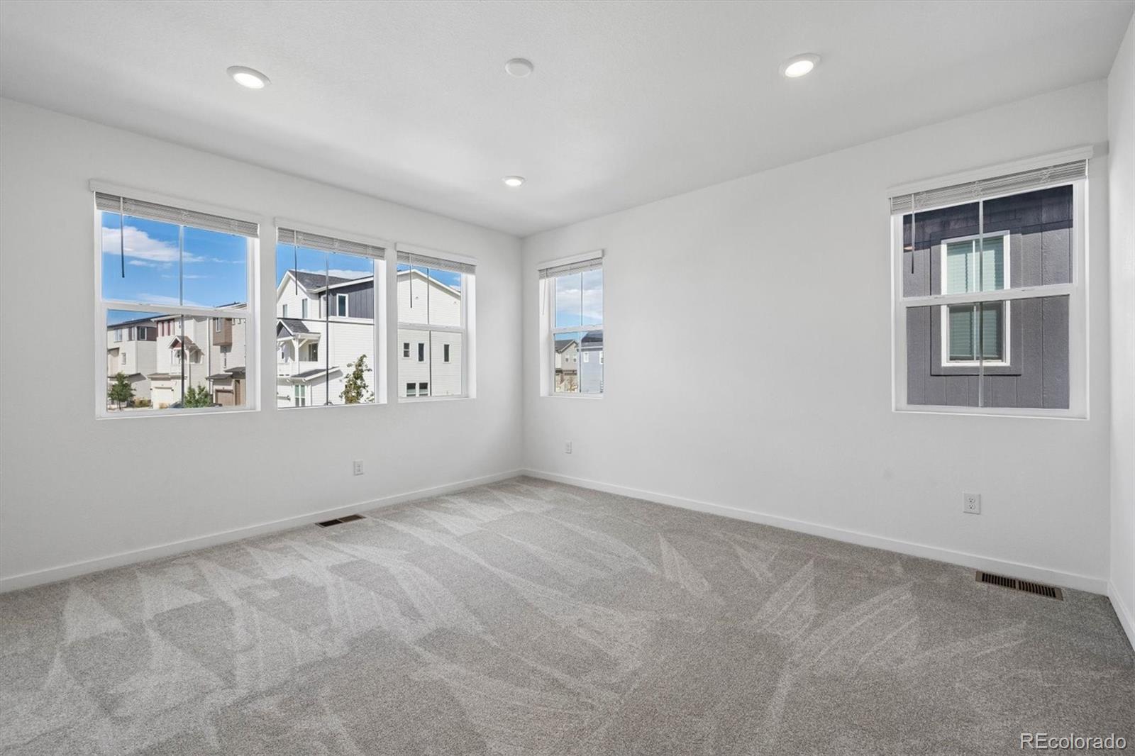 1426 Sun Way