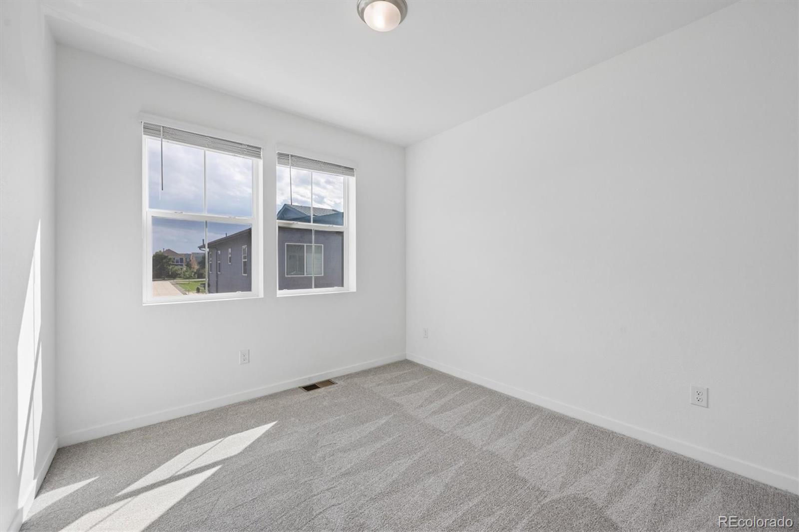 1426 Sun Way