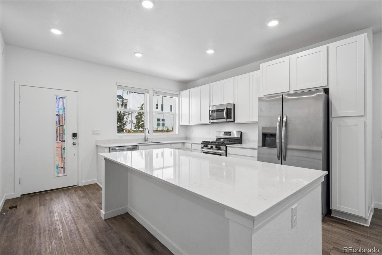1426 Sun Way