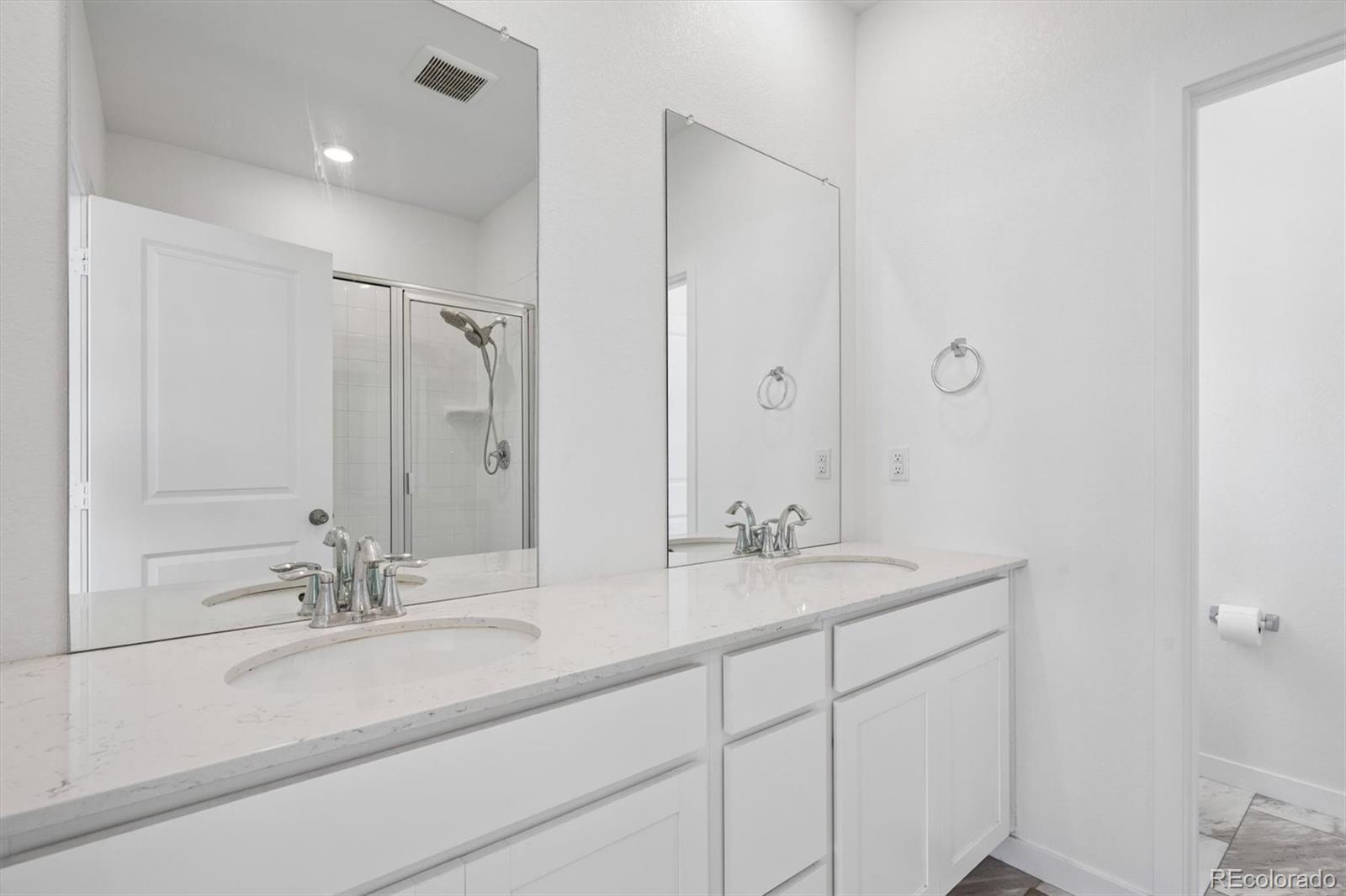 1426 Sun Way