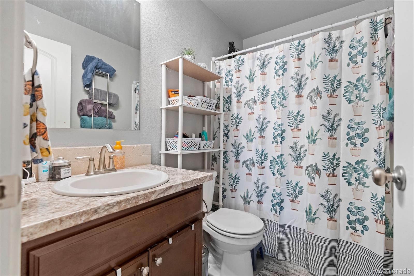 100 Bluebell Court