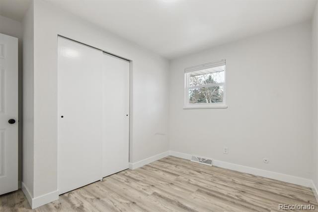 1055 Iris Street