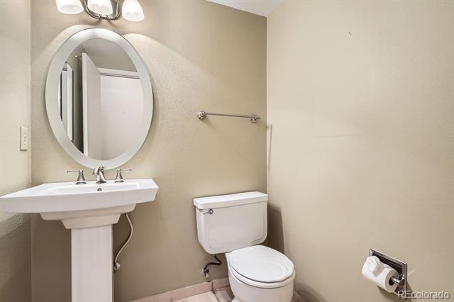 6869 W 10th Avenue Unit: 32