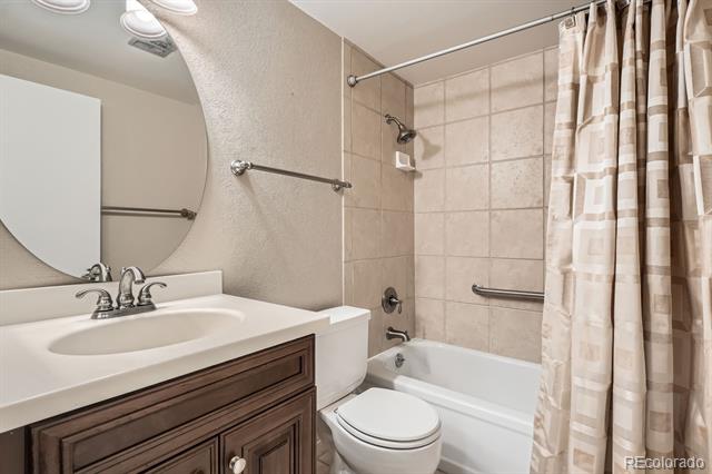 6869 W 10th Avenue Unit: 32