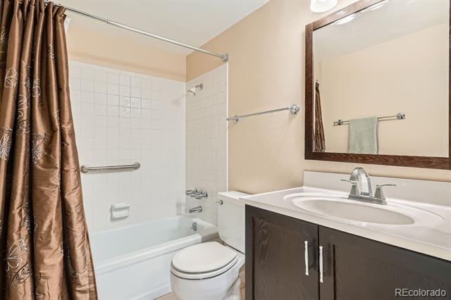 6869 W 10th Avenue Unit: 32