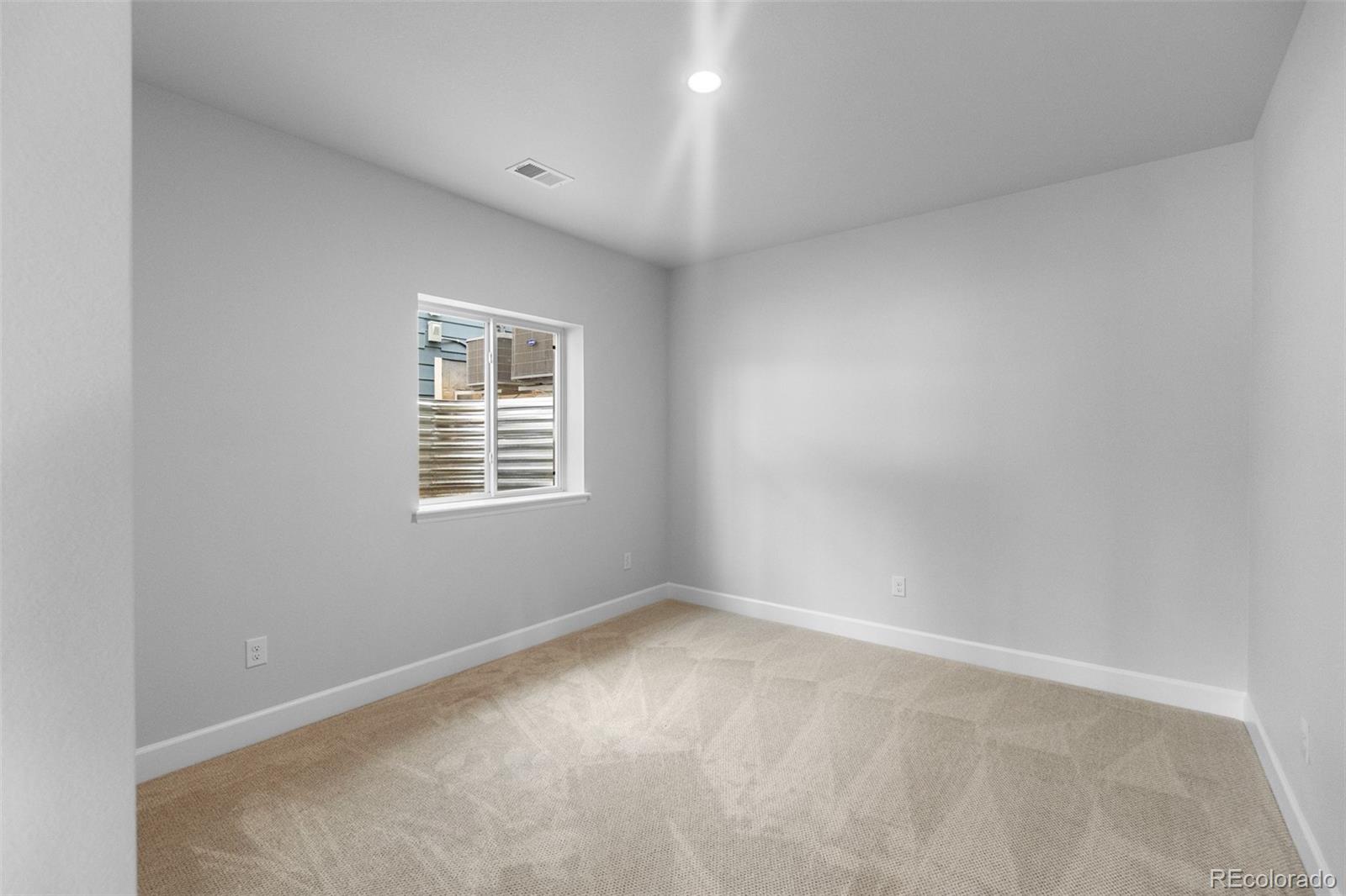 2149 Peralta Loop