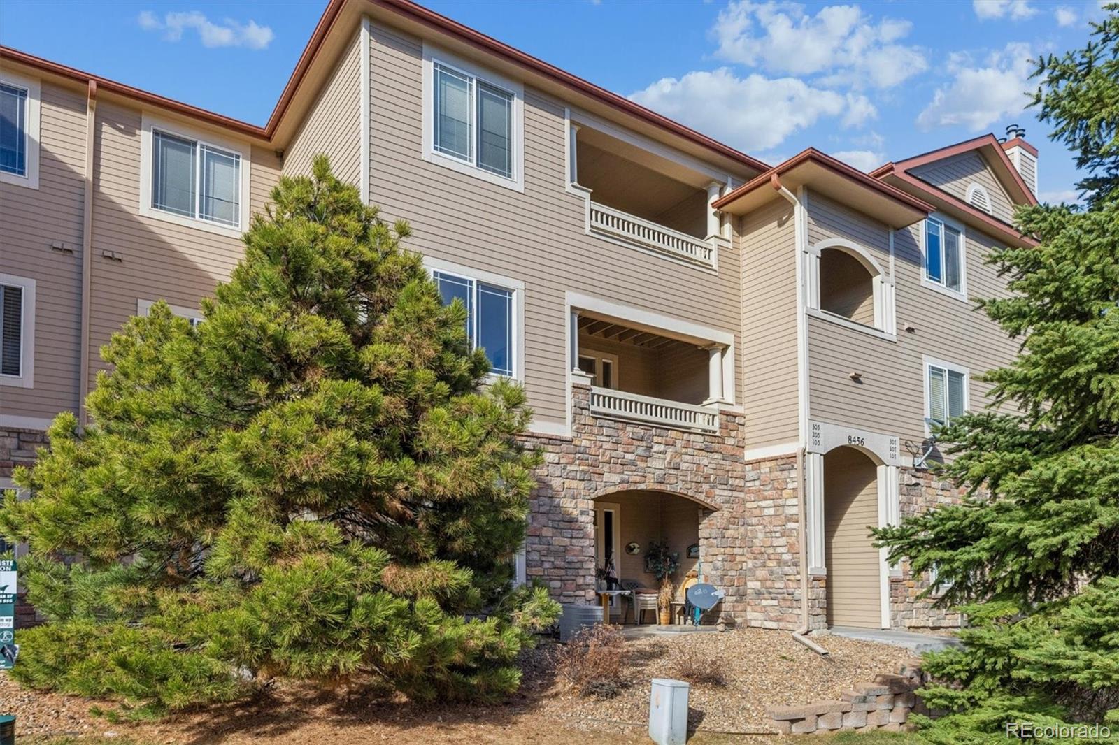 8456 S Hoyt Way Unit: 205