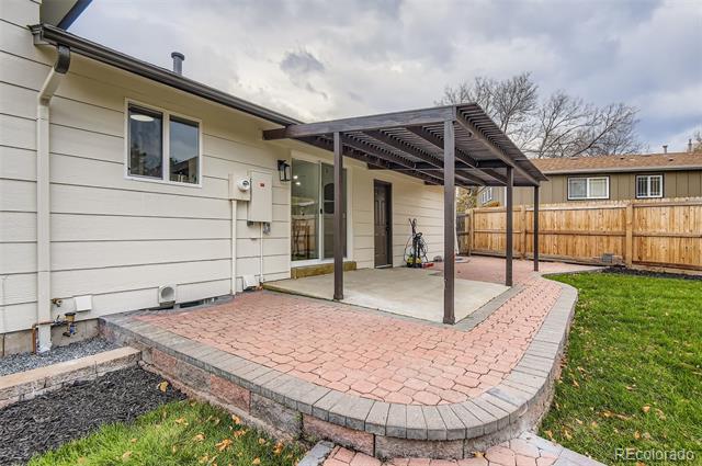 7385 S Elm Court