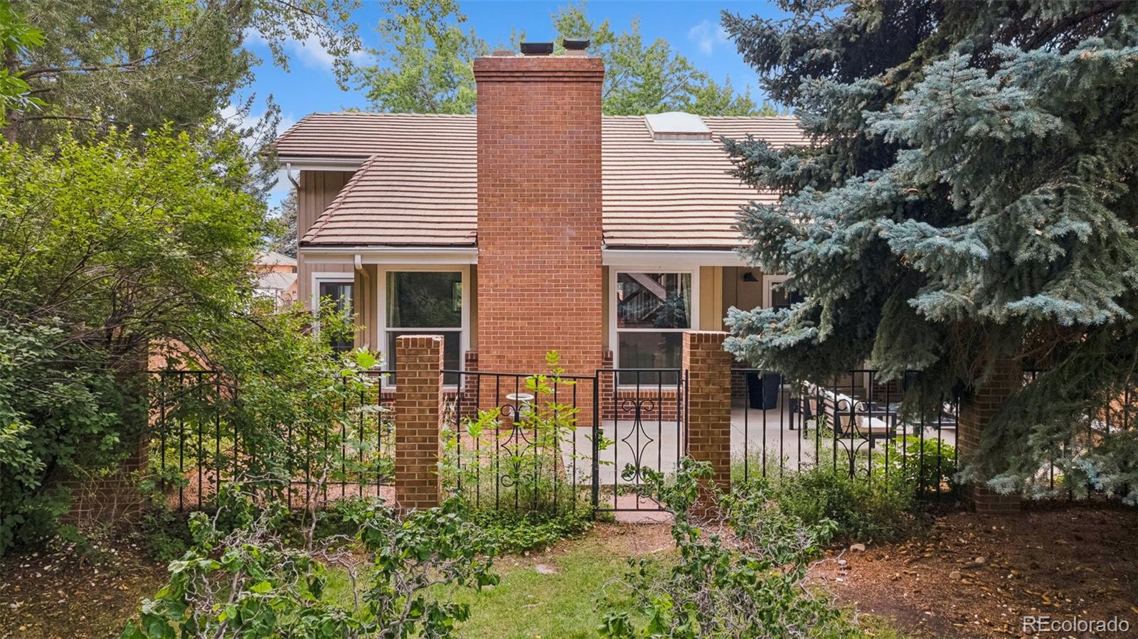 4924 Clubhouse Court