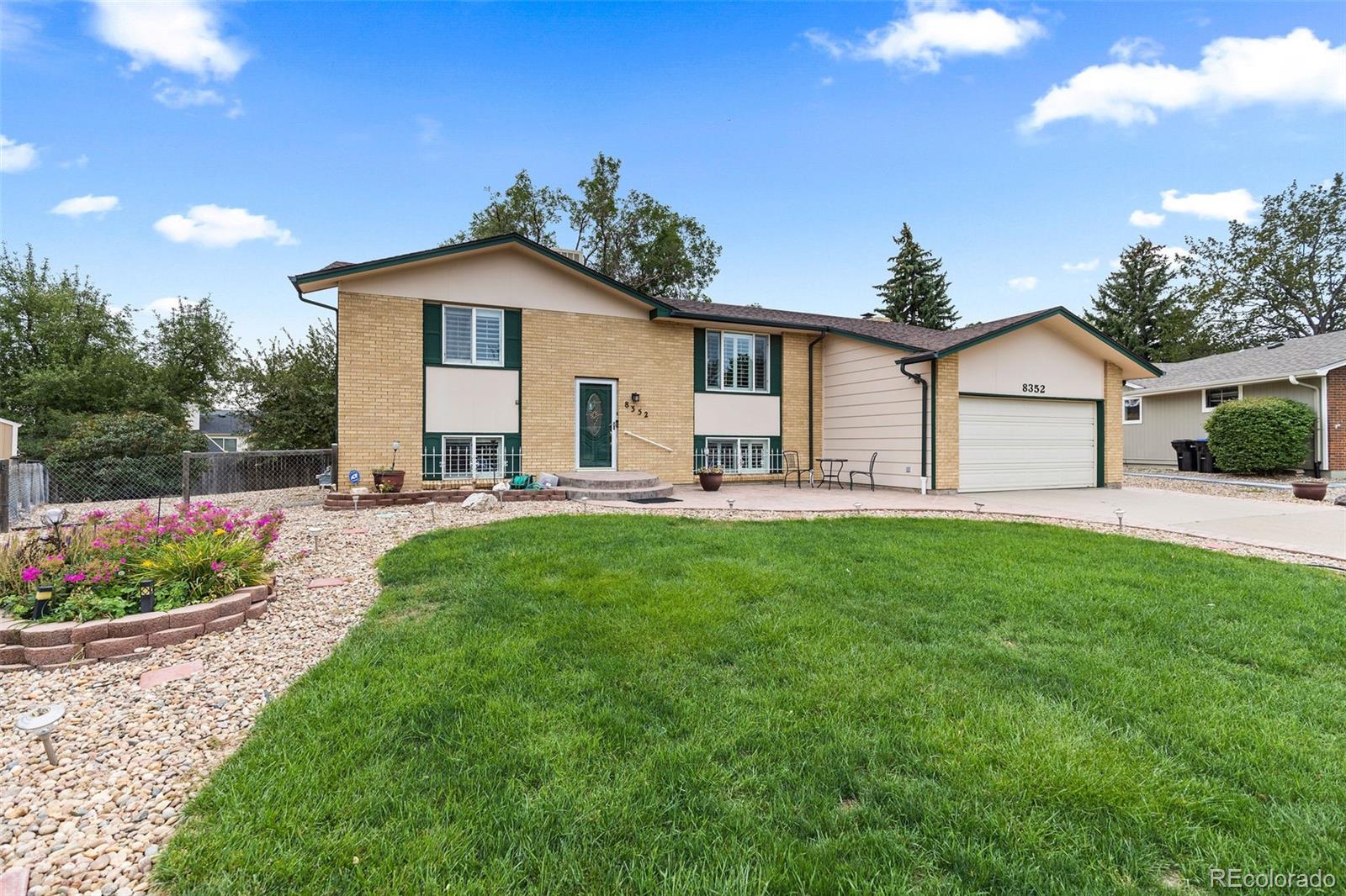 8352 Dover Court
