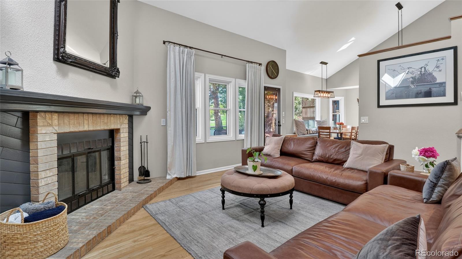 1467 Dunsford Way