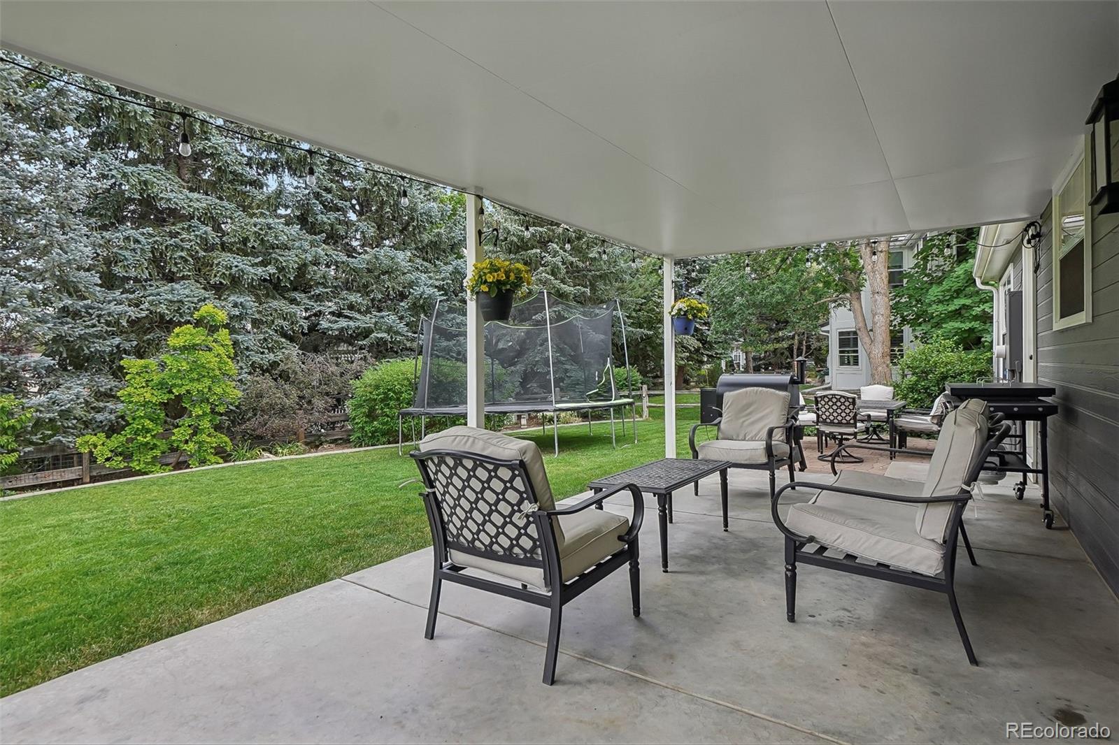 5436 S Everett Way