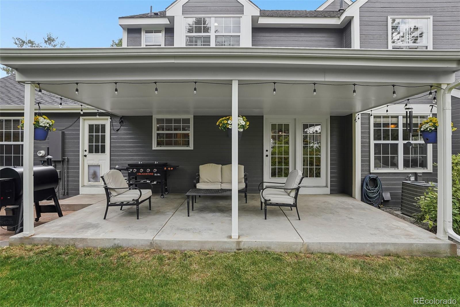 5436 S Everett Way