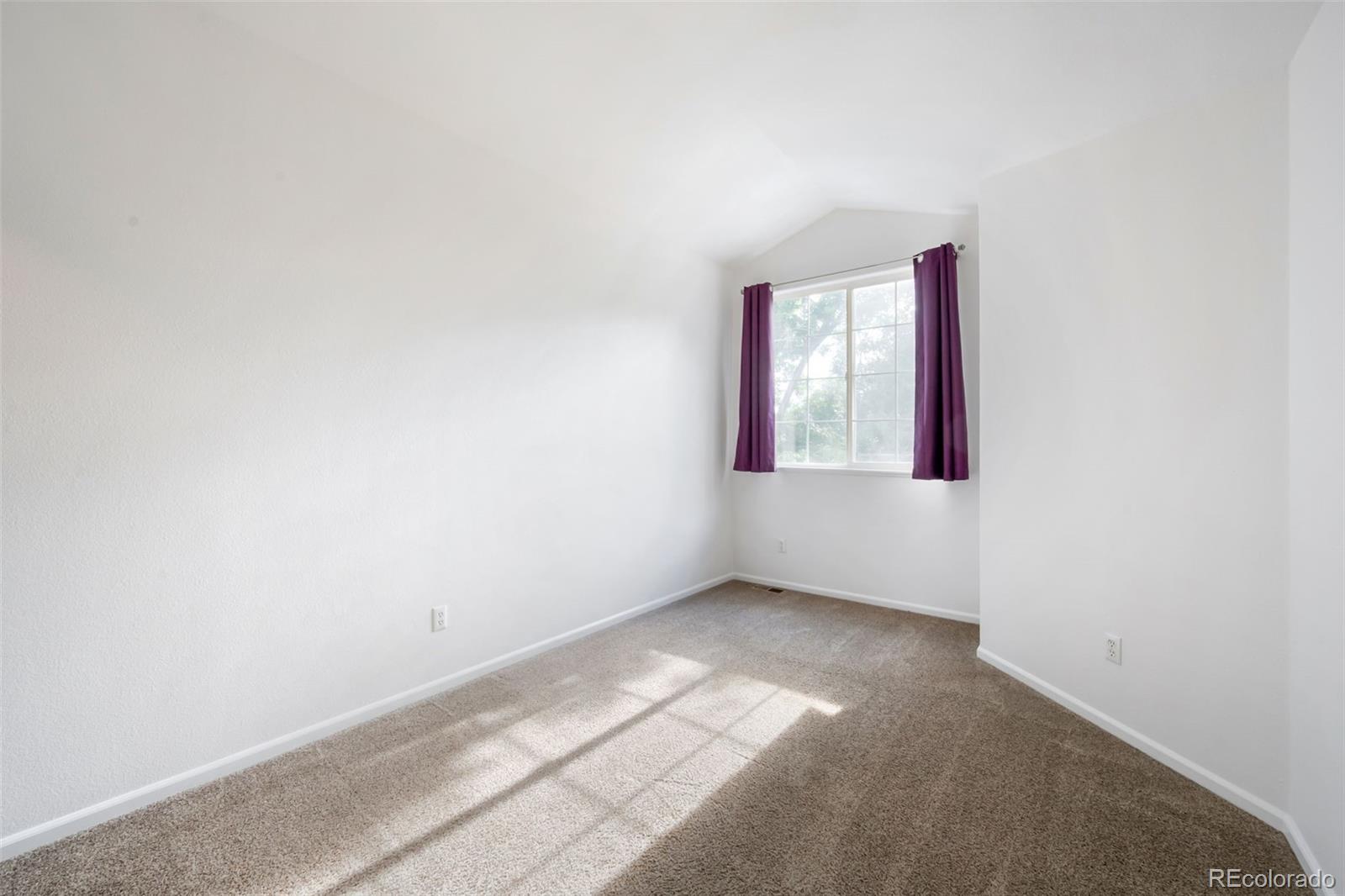 24 Lindenwood Circle