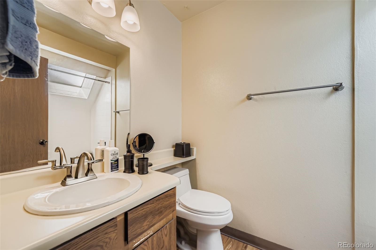 8701 Huron Street Unit: 9-211