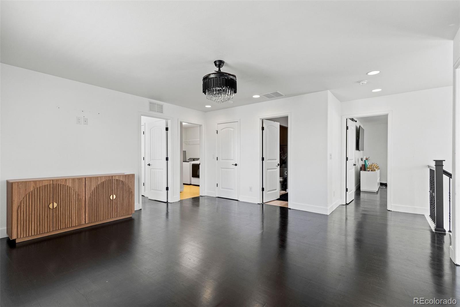15511 Village Circle
