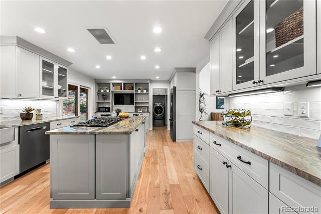 11 E Belleview Lane