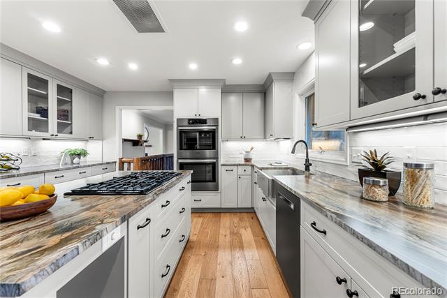 11 E Belleview Lane