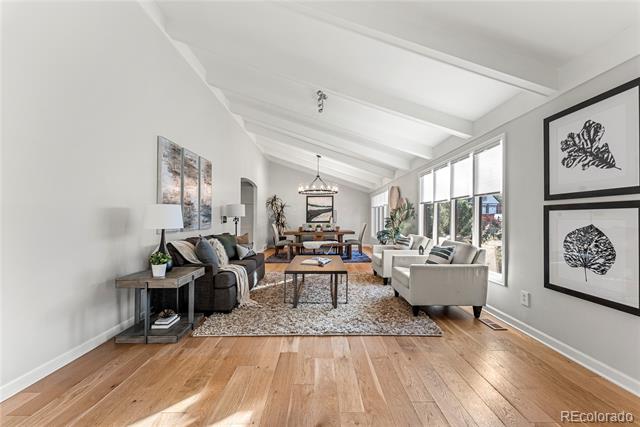 11 E Belleview Lane