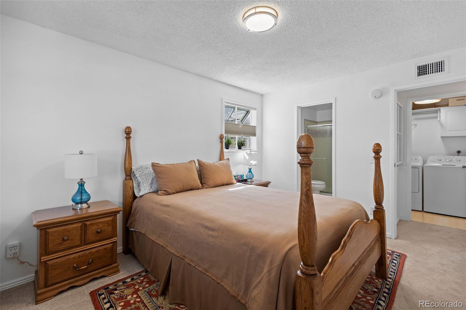 8555 Fairmount Drive Unit: I204