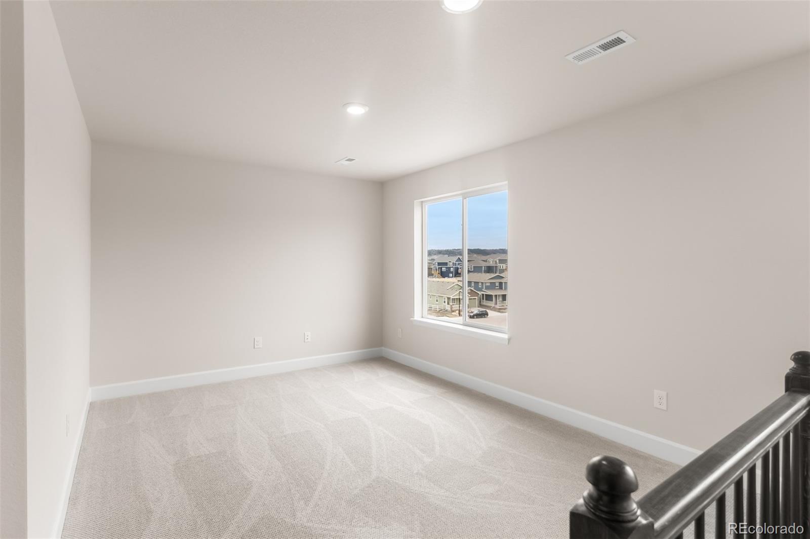 2171 Peralta Loop