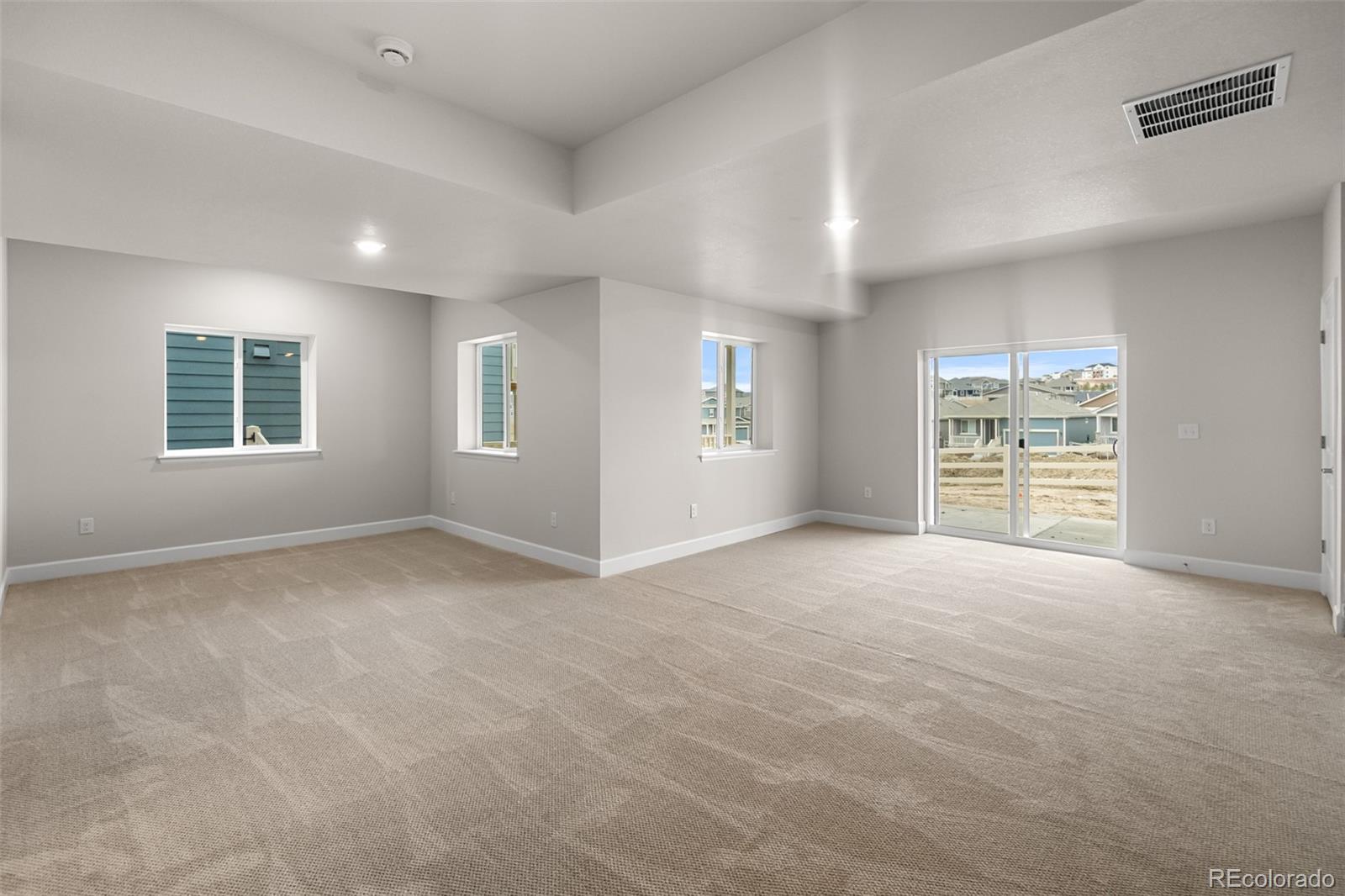 2171 Peralta Loop