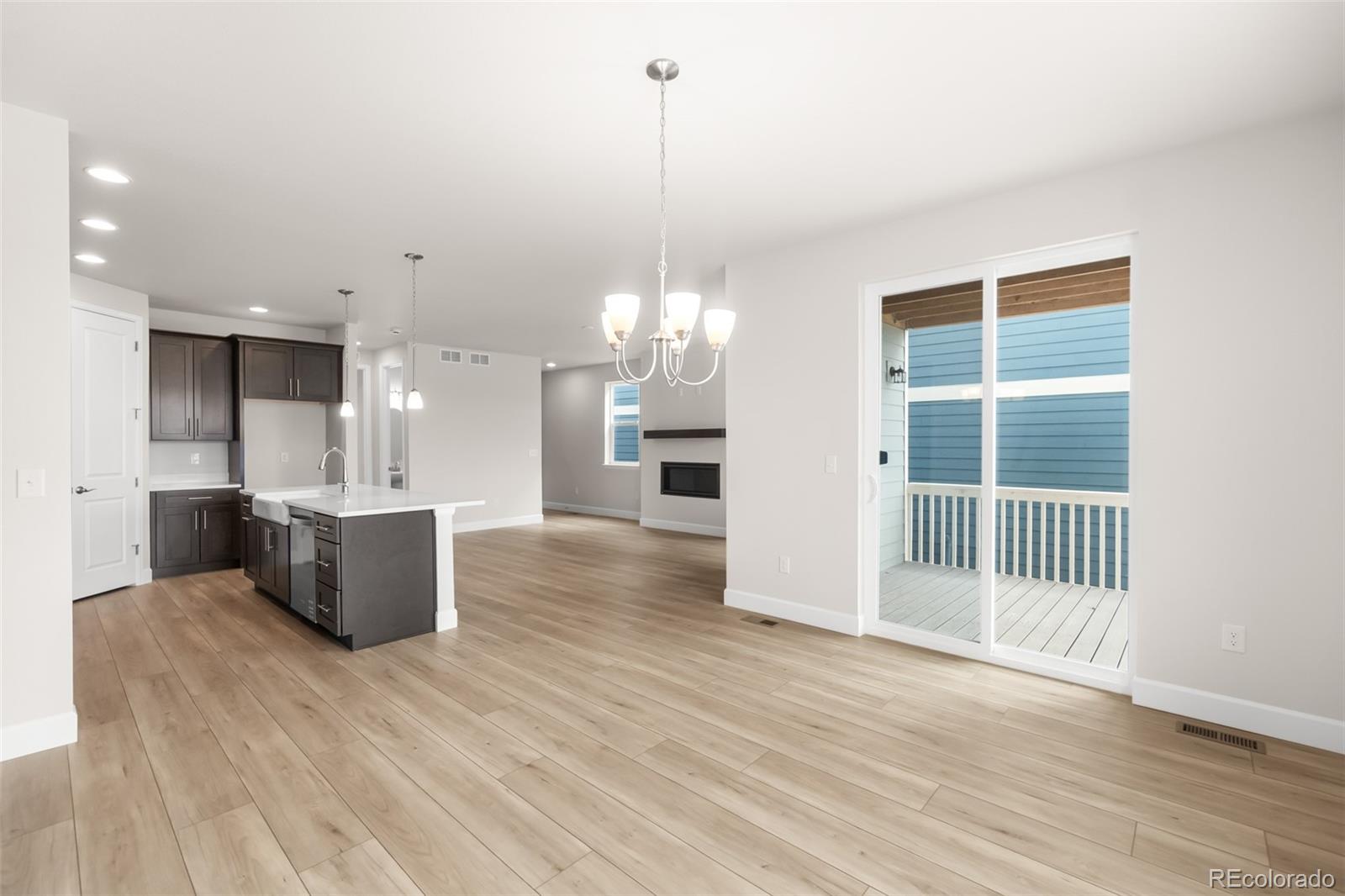 2171 Peralta Loop