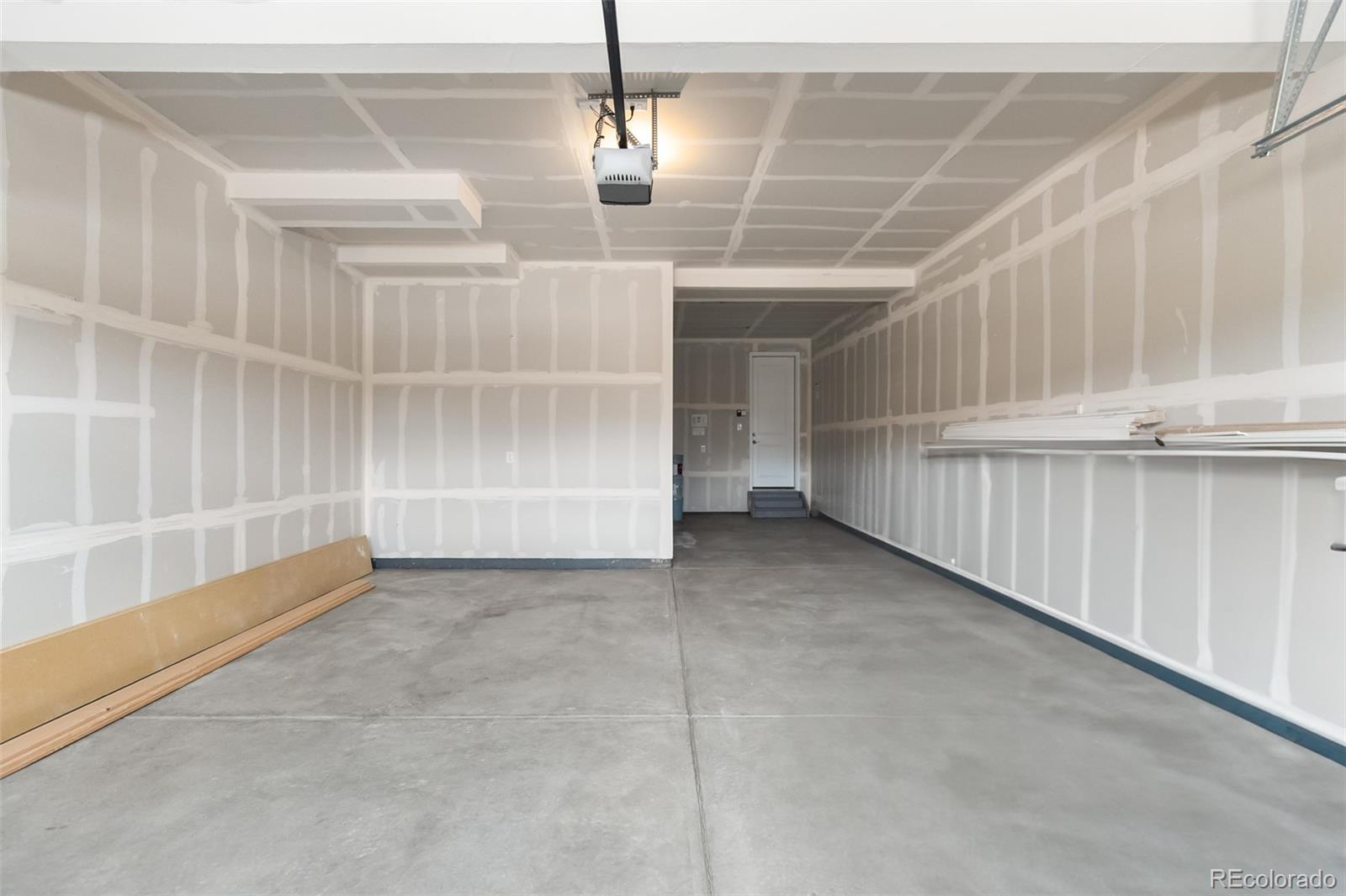 2171 Peralta Loop