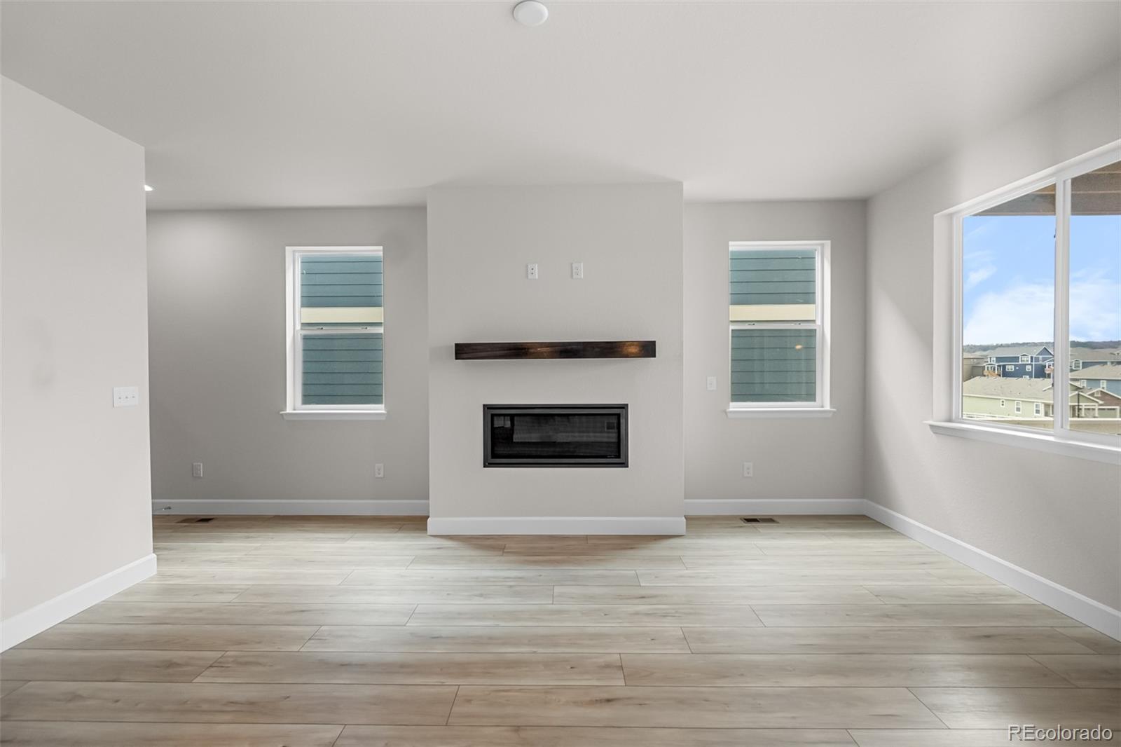 2171 Peralta Loop
