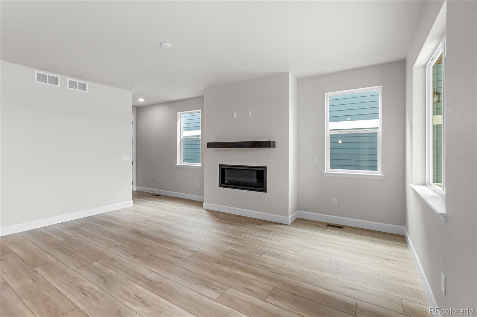 2171 Peralta Loop