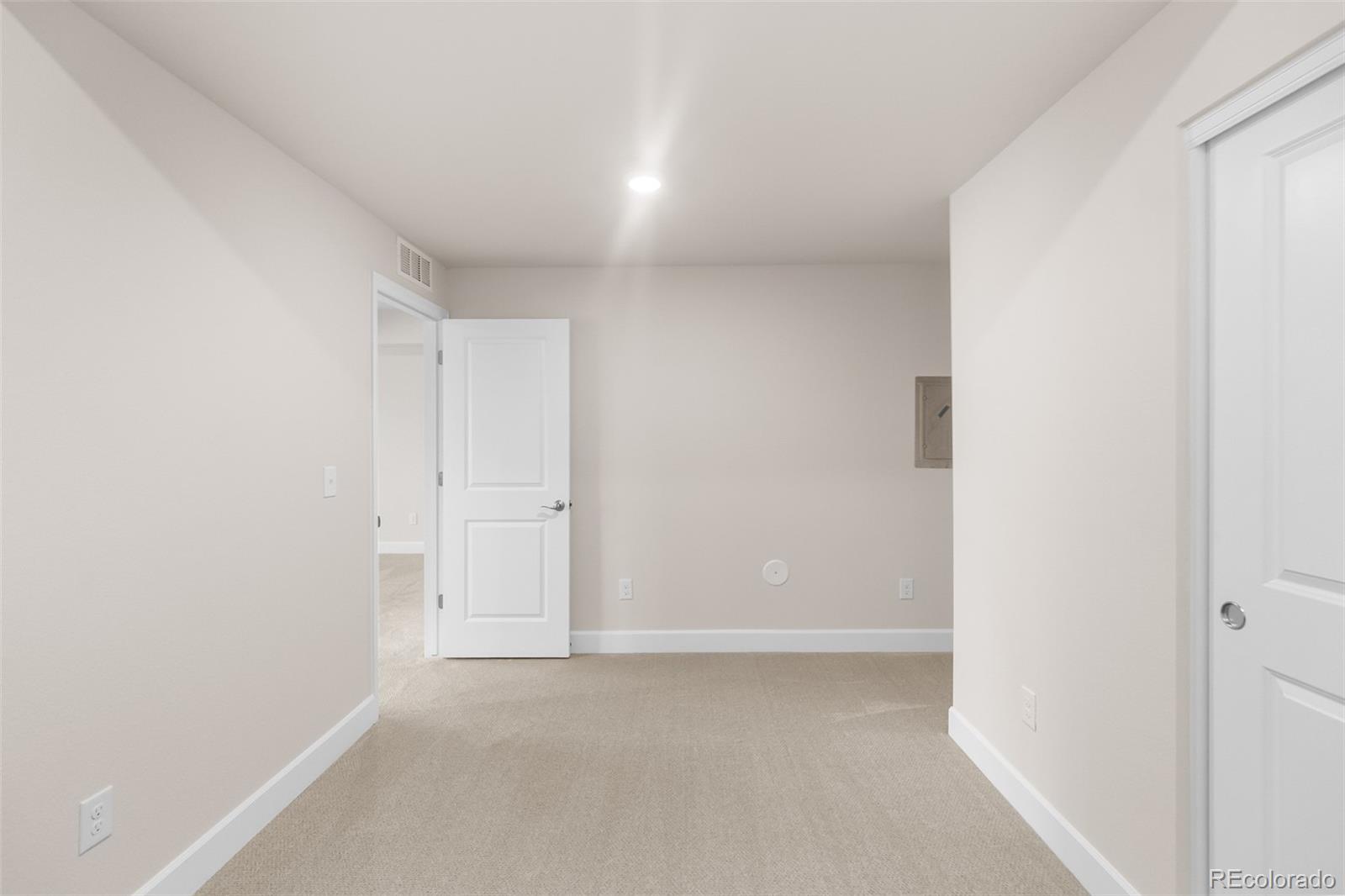 2171 Peralta Loop