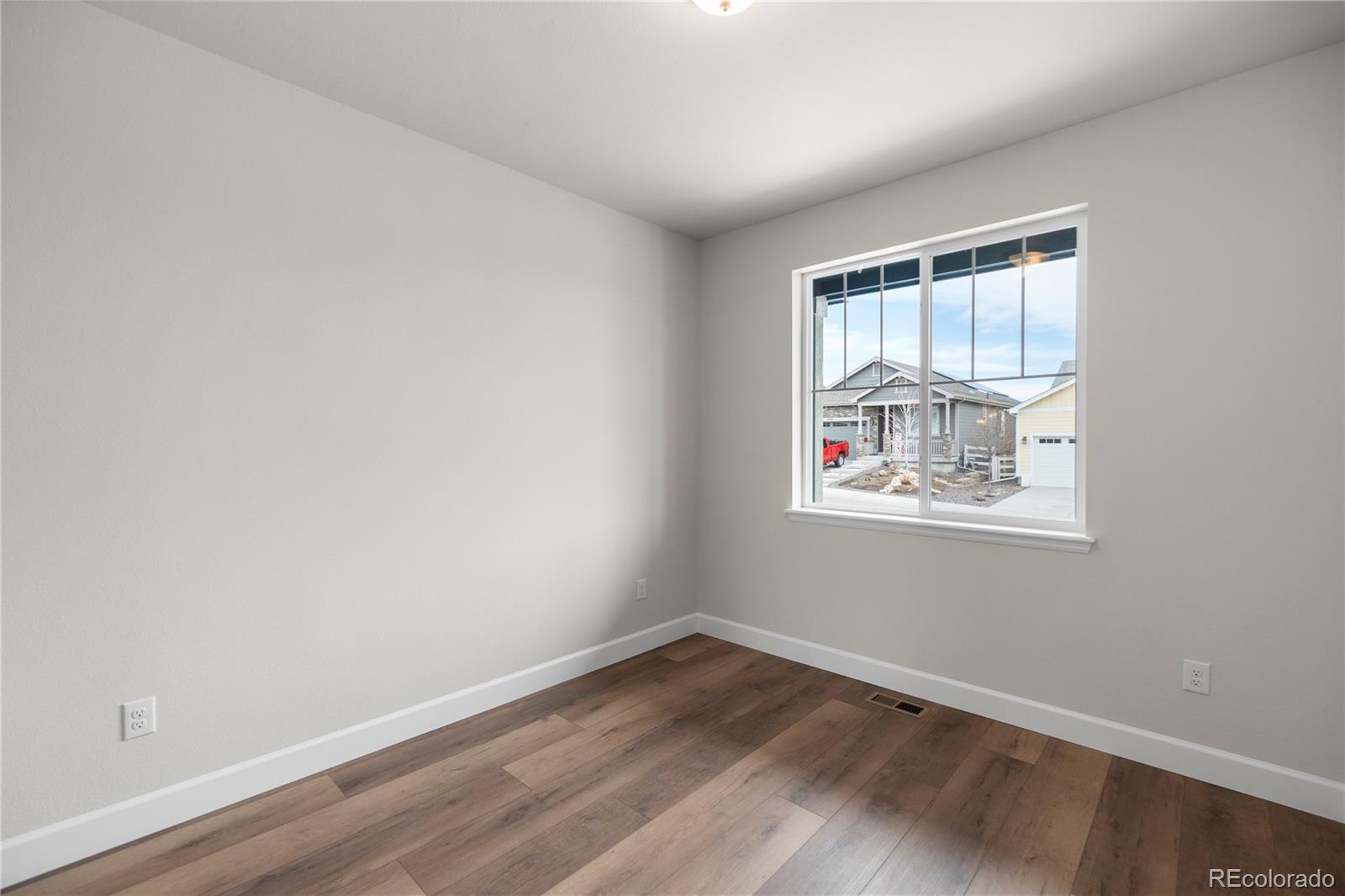 2165 Peralta Loop