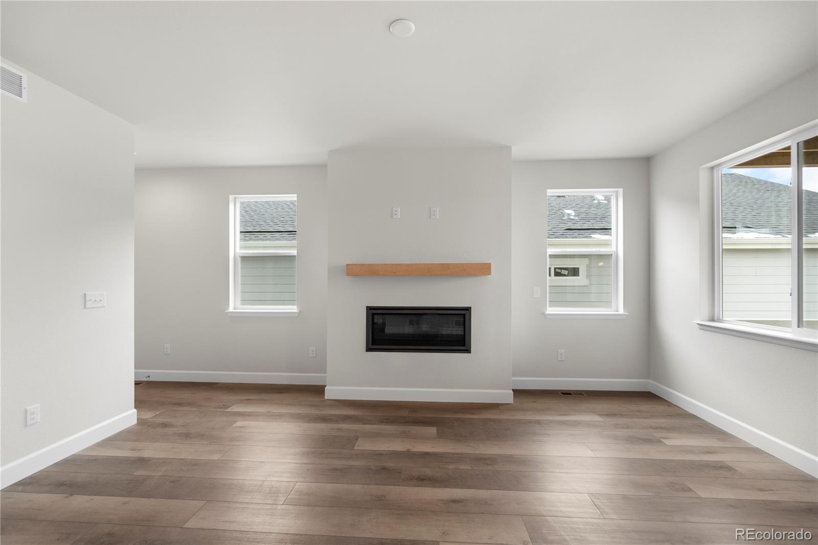 2165 Peralta Loop