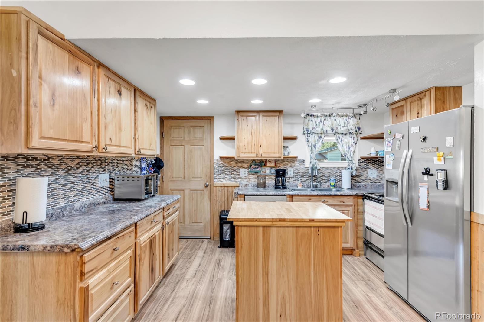 9702 Sierra Drive