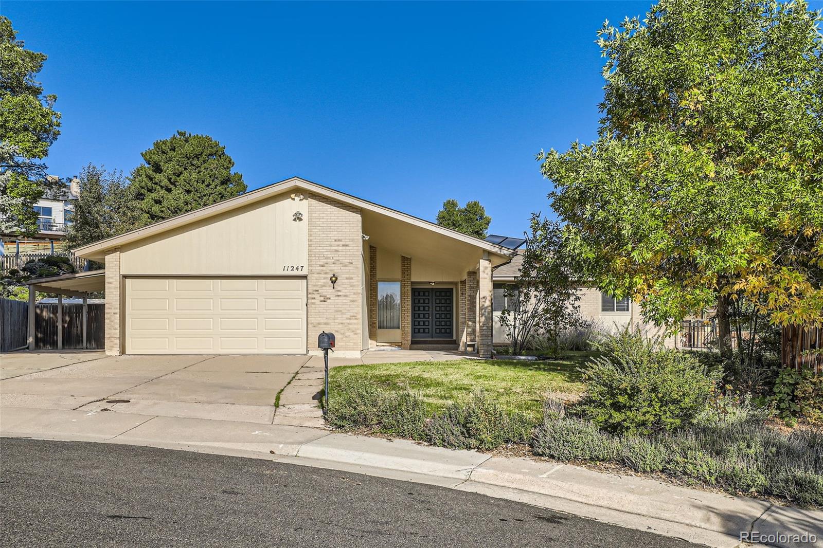 11247 W Colorado Place