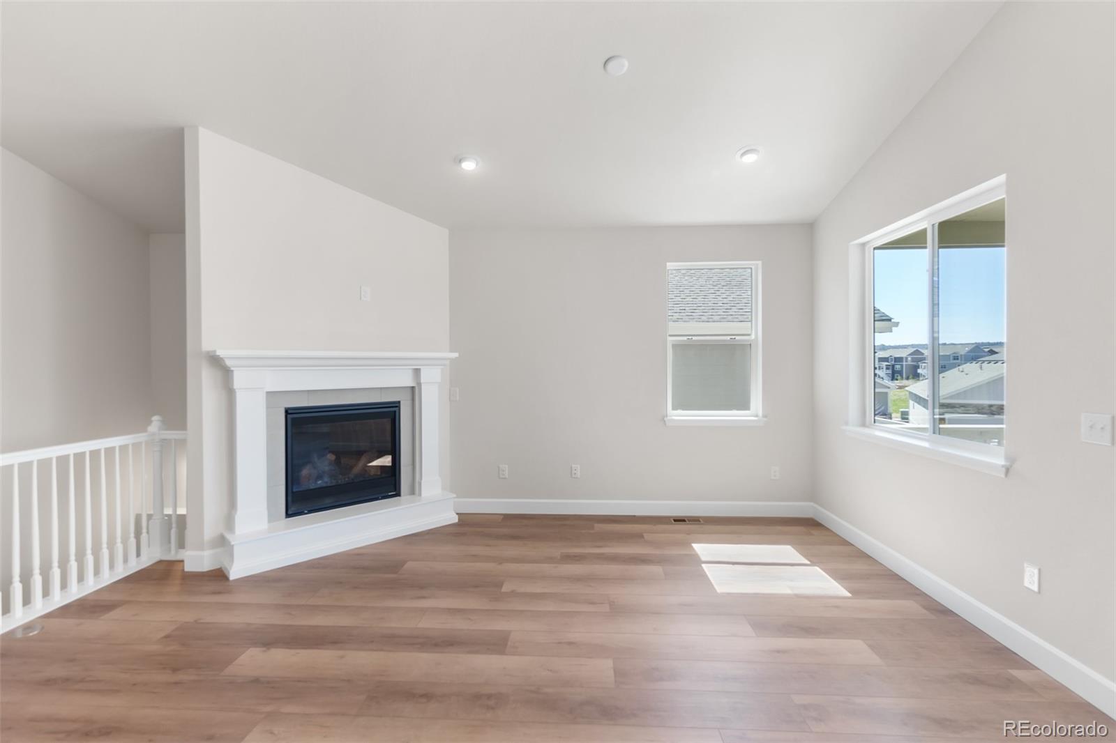 2143 Peralta Loop