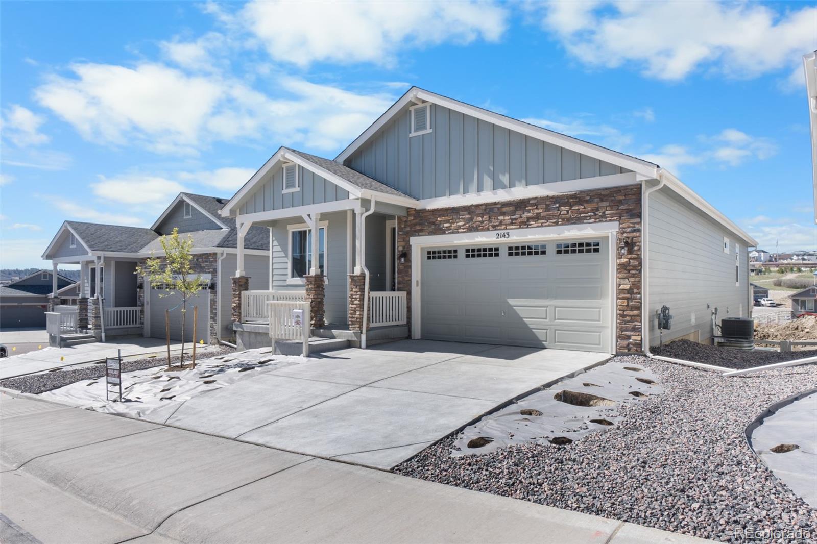 2143 Peralta Loop