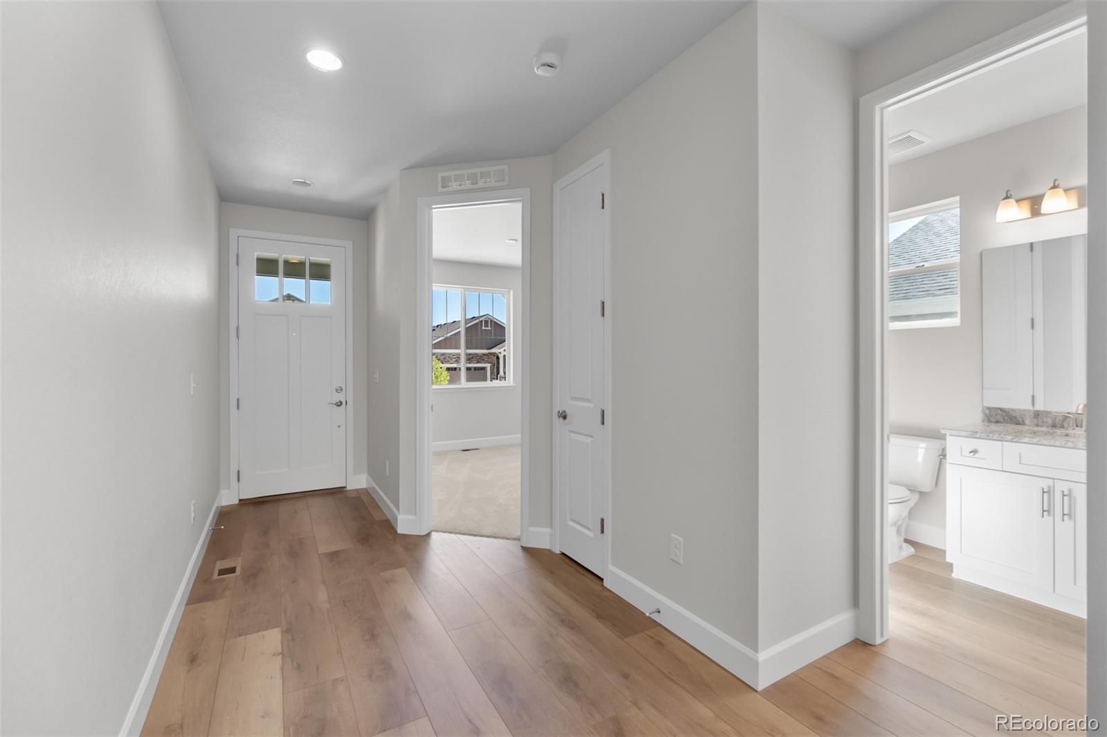 2143 Peralta Loop