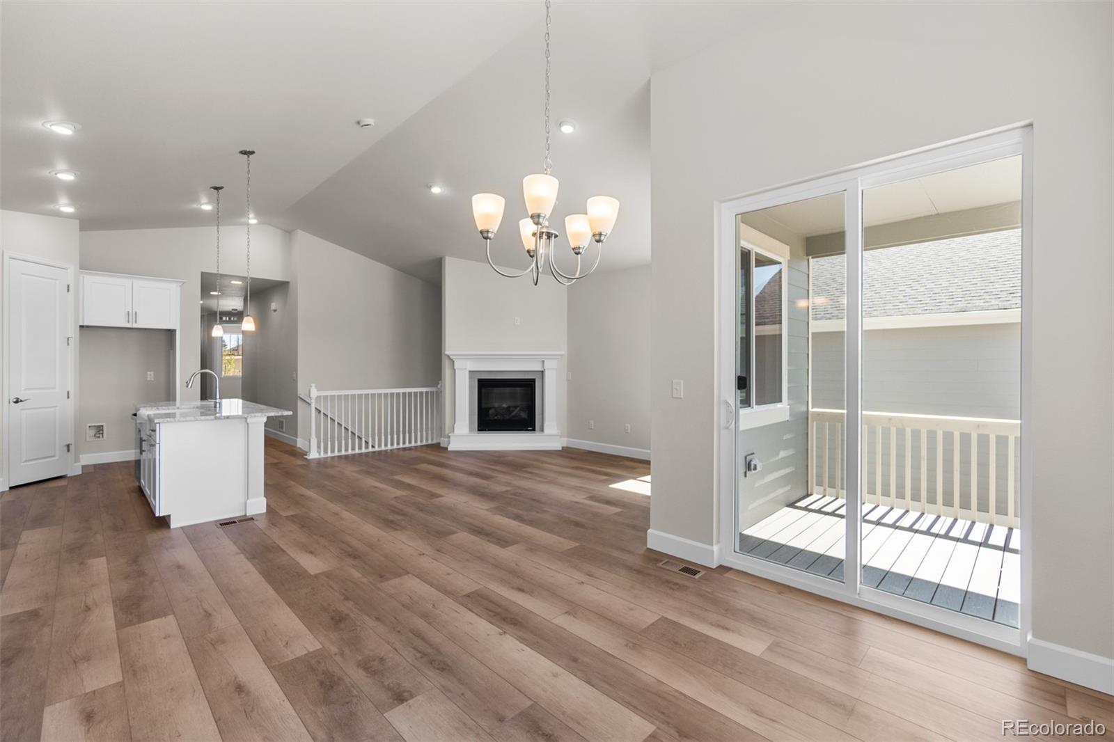 2143 Peralta Loop