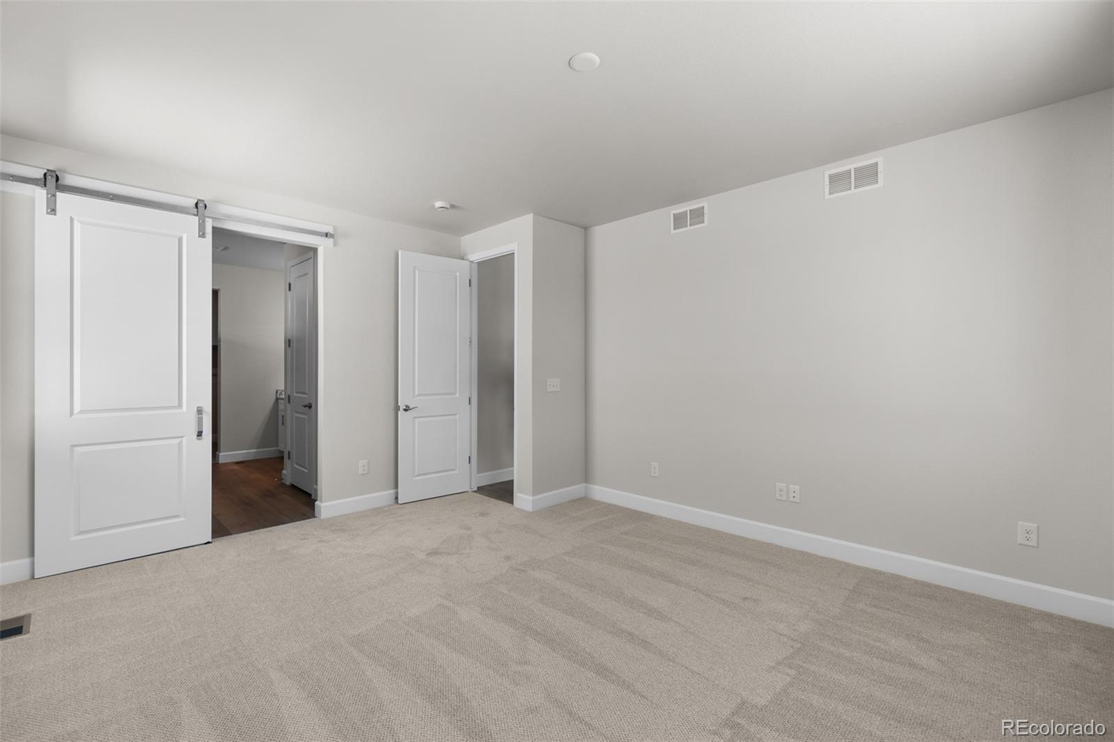 2143 Peralta Loop