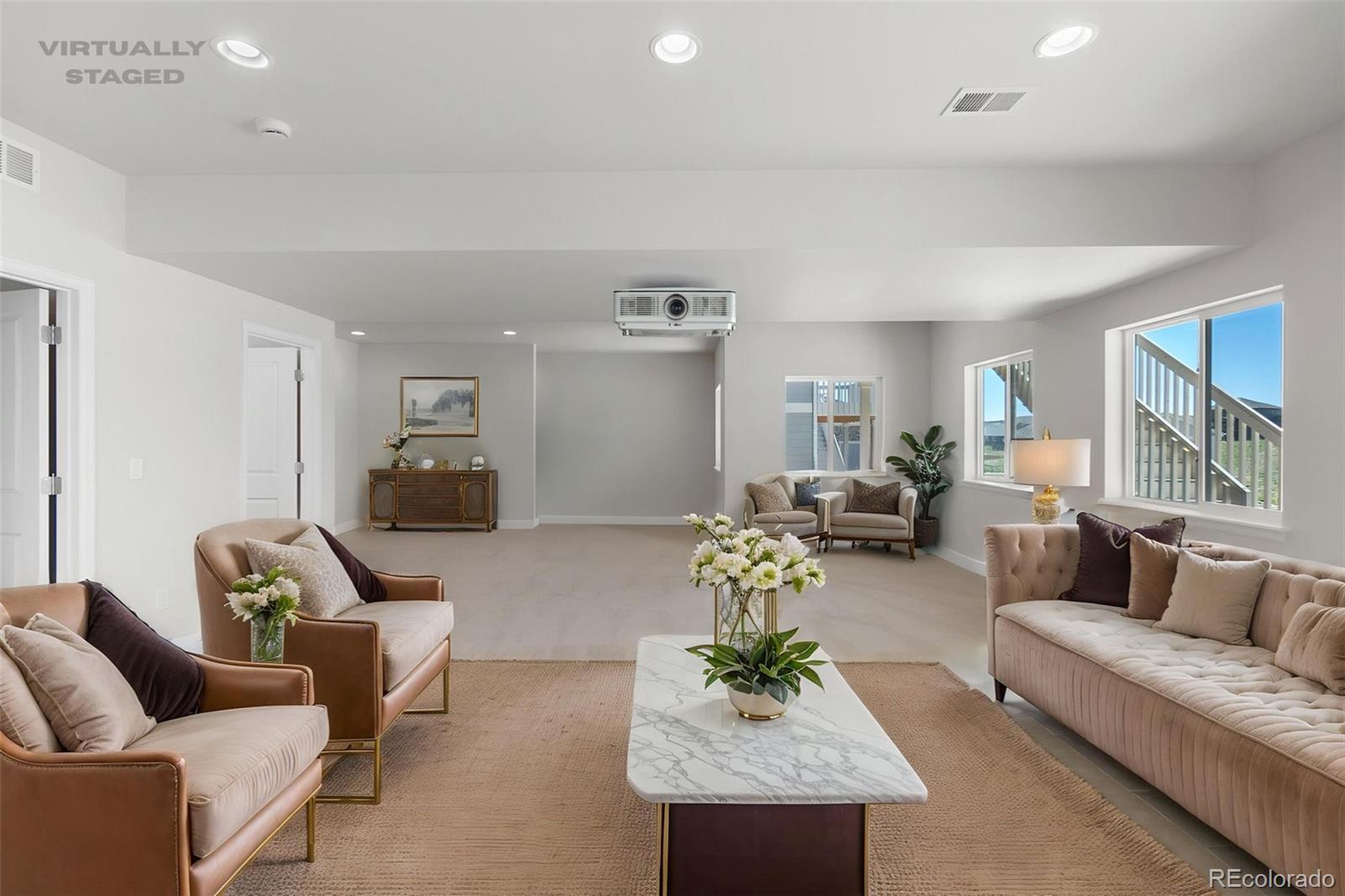 2143 Peralta Loop