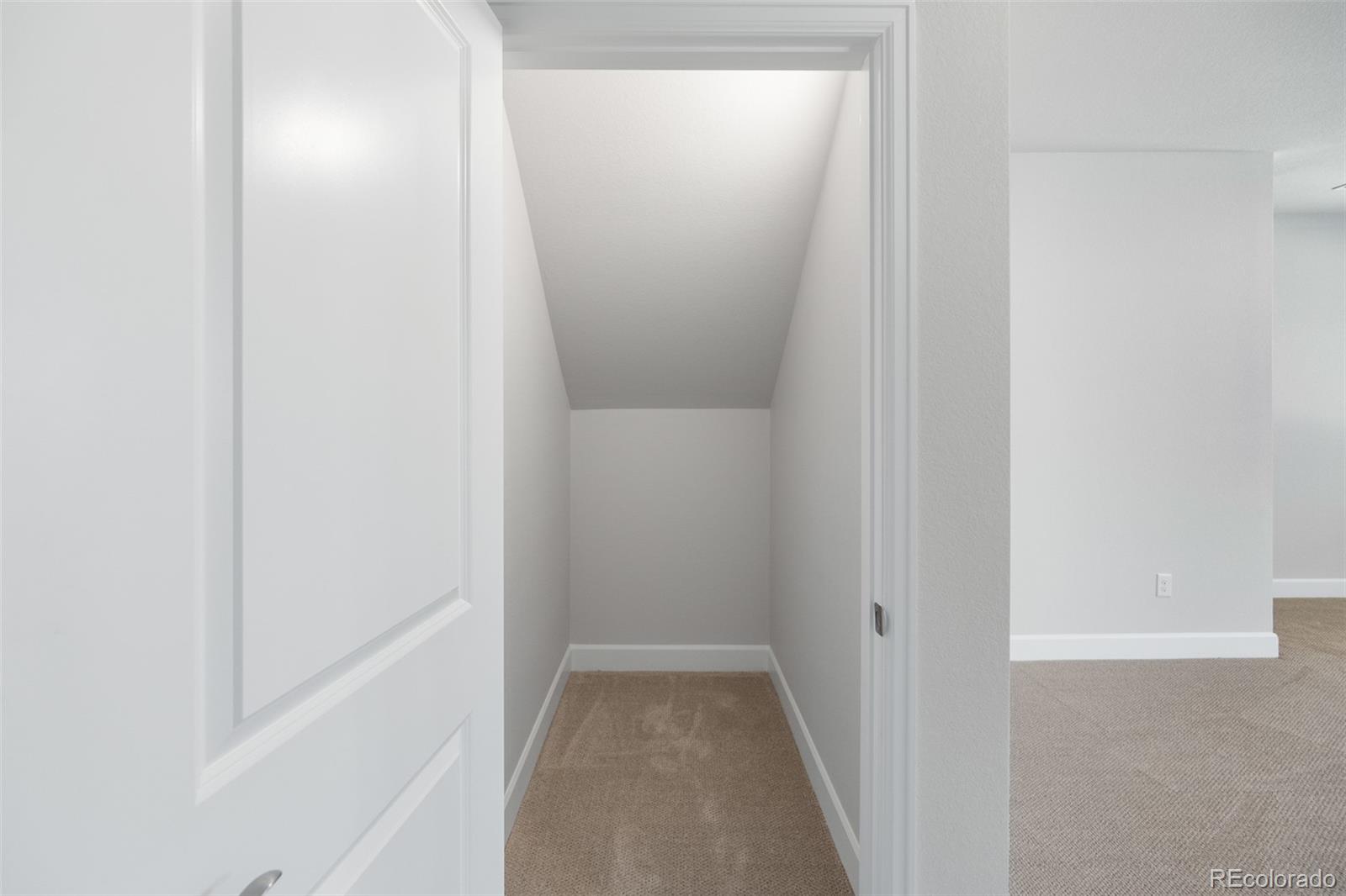 2143 Peralta Loop