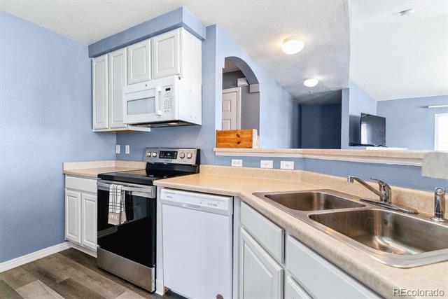 9311 Amison Circle Unit: 201